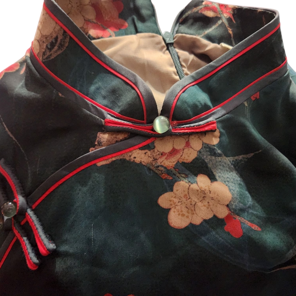 Elegant Floral Green Tang Dress - Picture 9 of 9
